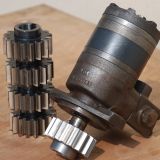 Ritzel + Drehmotor 1.JPG